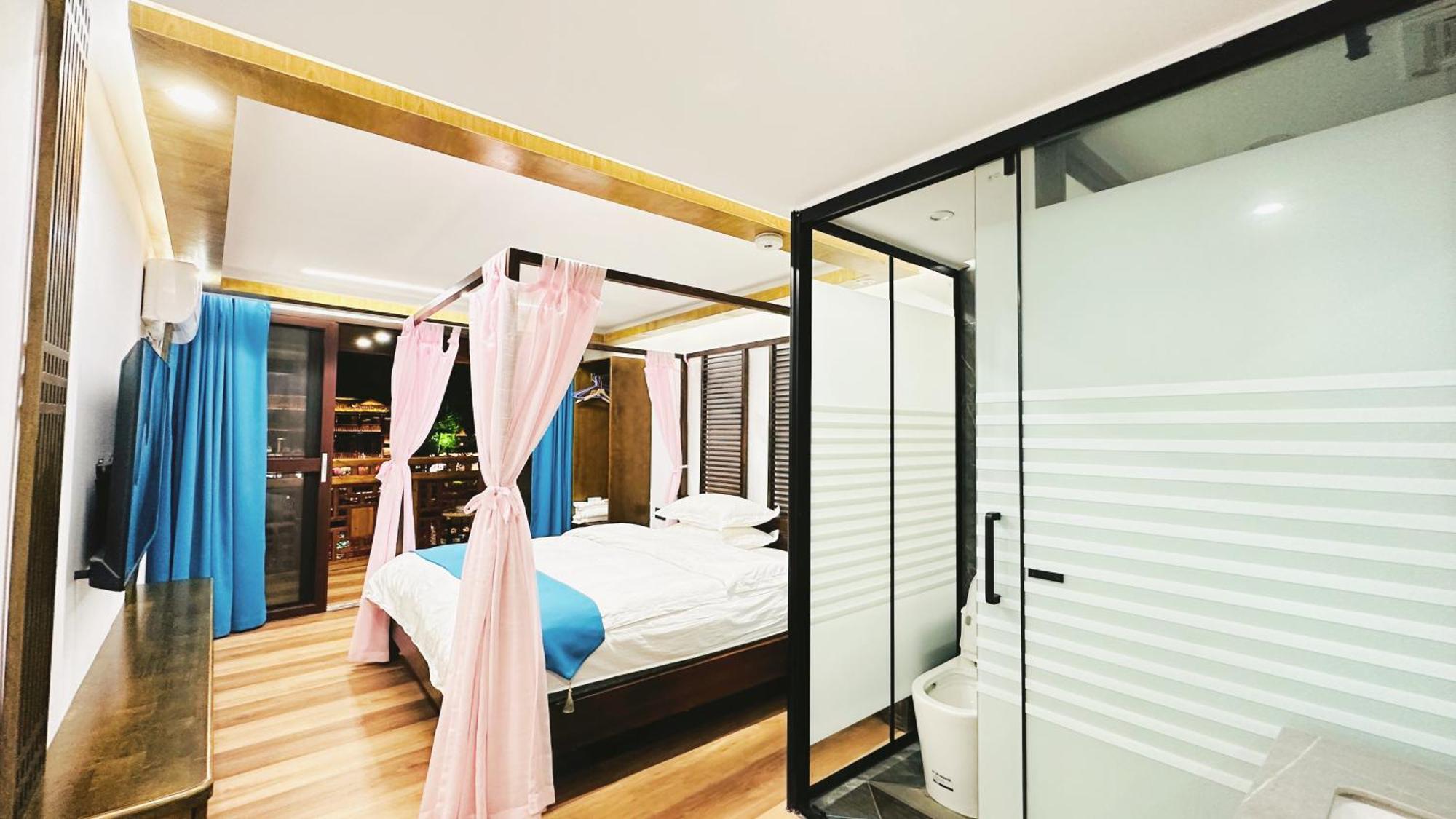 Lqj Riverside Guest House Fenghuang Buitenkant foto